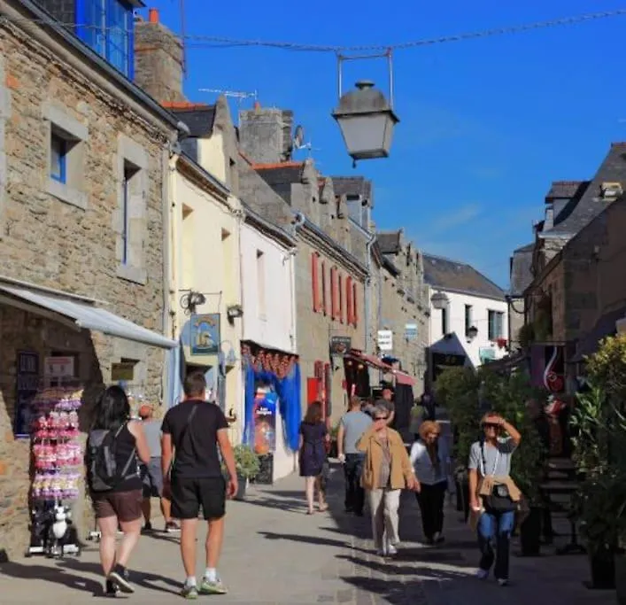 Une Vue Panoramique Sur La Baie De Concarneau Apartment